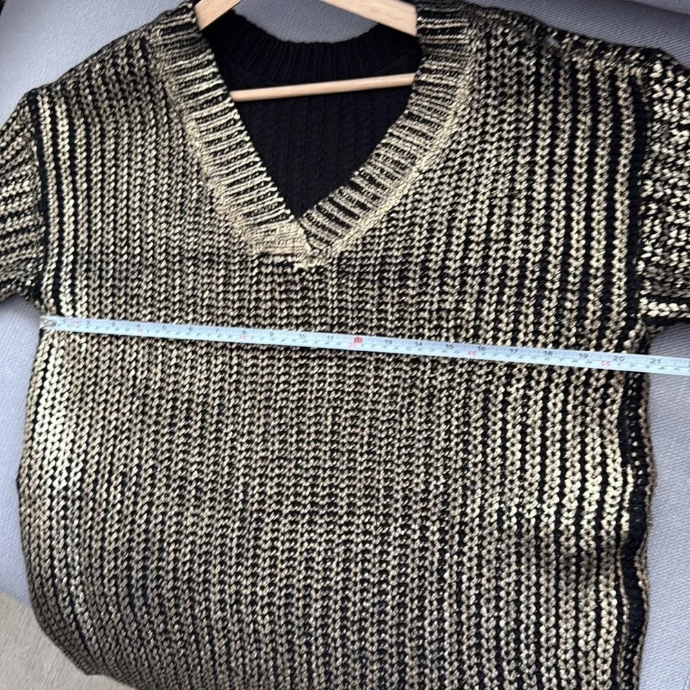 Chic Black and Gold V-Neck Sweater